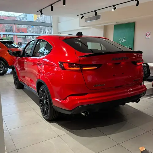 Fiat FASTBACK 1.3 Abarth T270 At6 2026