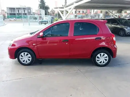 Toyota Etios 1.5 X 5p 2022