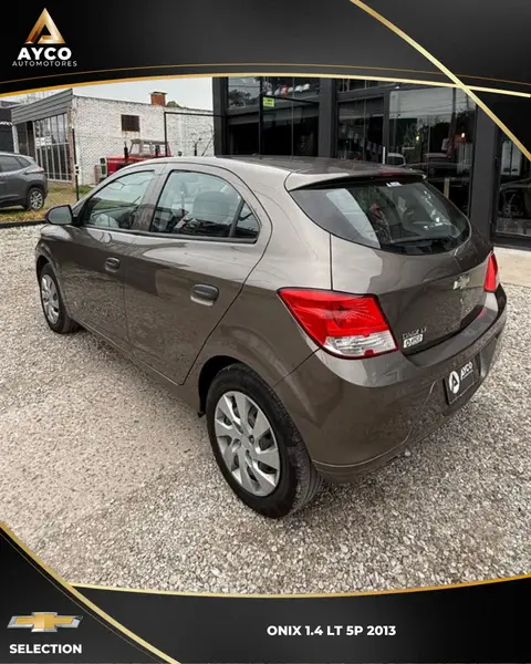 Chevrolet ONIX 1.4 LT 2013