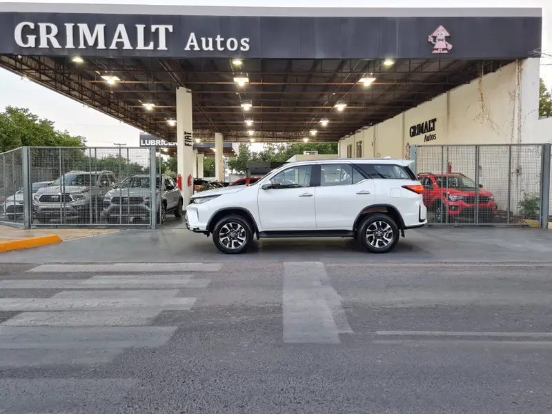 Toyota SW4 SRX 2026