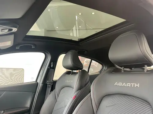 Fiat FASTBACK 1.3 Abarth T270 At6 2026