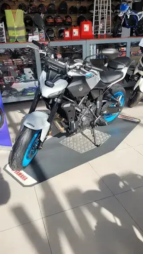MT 07 Naked 2025