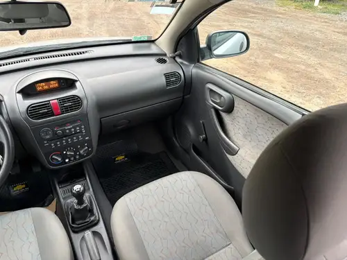 Chevrolet Corsa II 5 P GL AA DIR GAS 1.8 2007