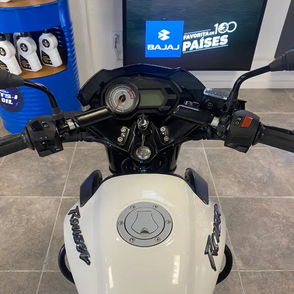 Bajaj Rouser Ls125 Street 2026