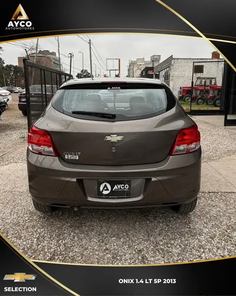 Chevrolet ONIX 1.4 LT 2013