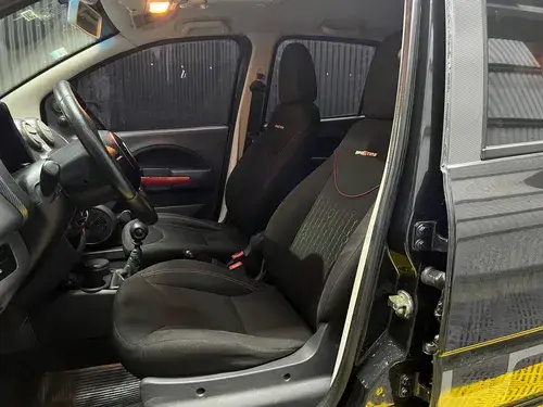 Fiat Uno 1.4 Sporting 2013