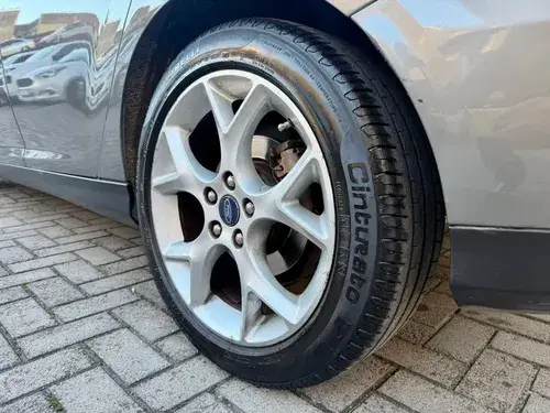 Ford Focus 2.0 SE PLUS POWER 5P L16 2015
