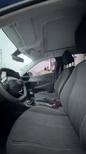 Peugeot 208 1.6 Active 2021