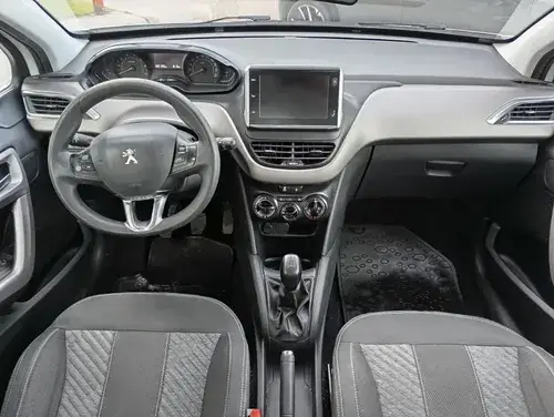 Peugeot 208 ALLURE MT 2017