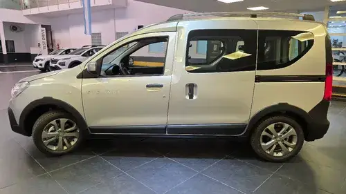 Renault Kangoo Ii 1.6 Sce Stepway 2025