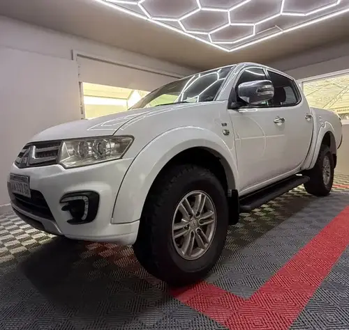 L200 3.2 Cab Doble 4wd Cr 170cv At 2016