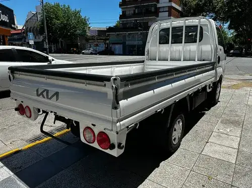 Kia K2500 2.5 Caja 2026