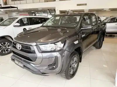 Toyota Hilux Pick-Up 2.8 Cd Sr 204Cv 4X4 At 2026