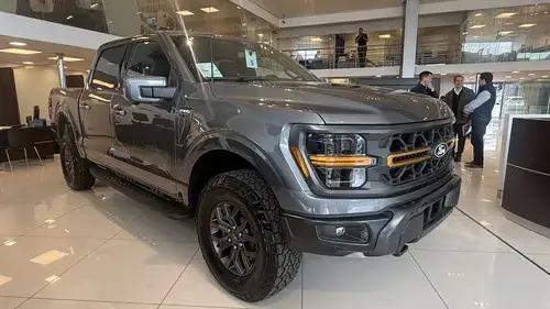 Ford F-150 5.0L V8 Tremor 4X4 At 2026