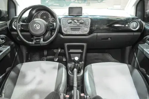 Volkswagen Up! 1.0 Black Up! 75cv 5 p 2015