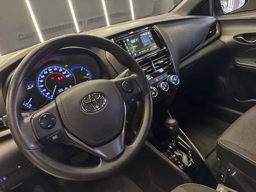 Toyota Yaris XS 1.5 CVT 2025