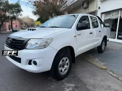 Toyota Hilux Pick-Up 2.5 Cs Dx Pack 120cv 4x4 2014