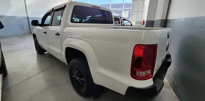 Volkswagen AMAROK 2,0TD 4X2 DC TRENDLINE 140 HP L/17 2021
