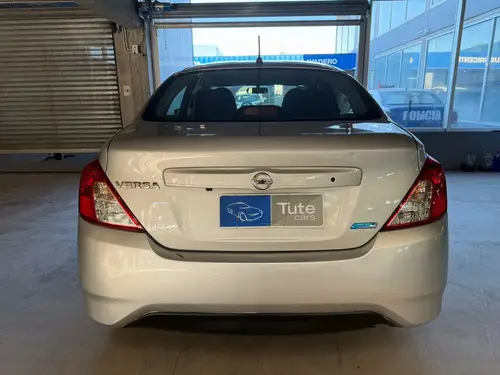 Nissan Versa 1.6 Advance Mt 2016