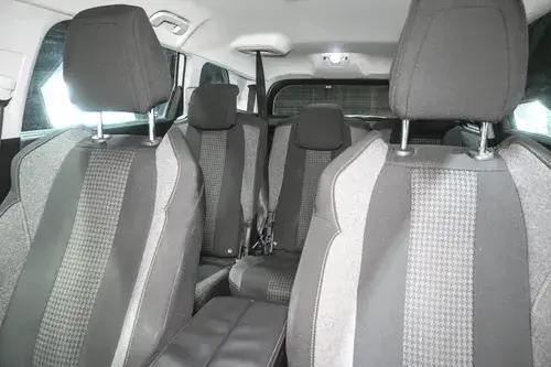 Peugeot 5008 1.6 Allure Plus Thp Tiptronic 2018