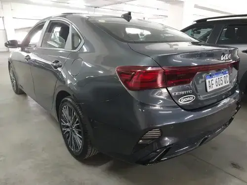 Kia Cerato 2.0 Sx At6 5 p 2022