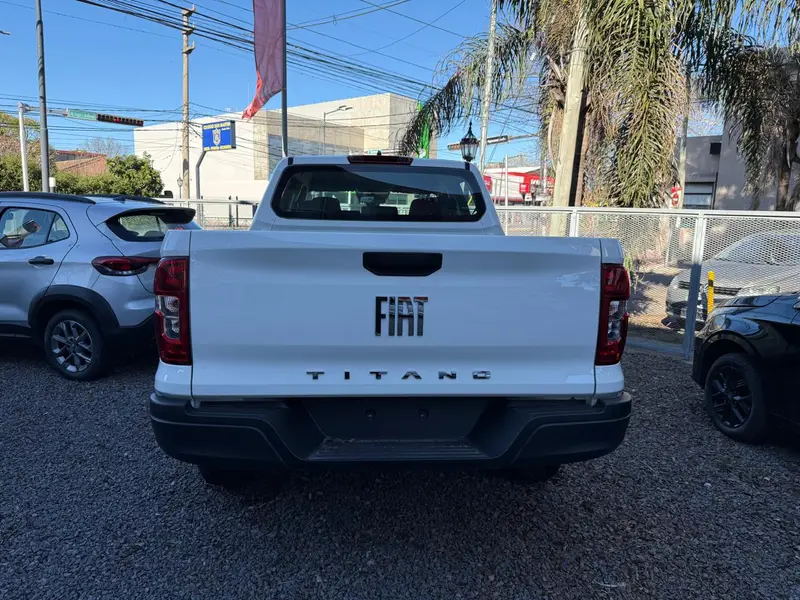 Fiat TITANO ENDURANCE 4X2 2026