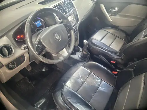 Renault Logan 1.6 Privilege 105cv 2015