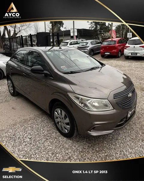 Chevrolet ONIX 1.4 LT 2013