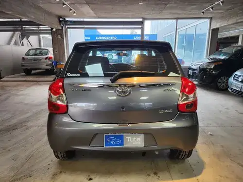 Toyota Etios 1.5 Xls 2015
