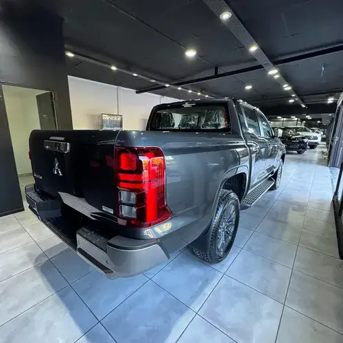 L200 2.4L GLS 6AT 4WD FULL 2026