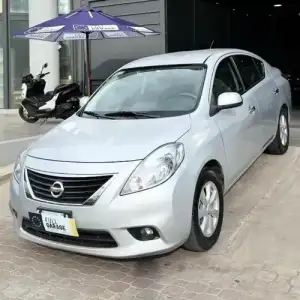 Nissan Versa 1.6 Advance At 2014