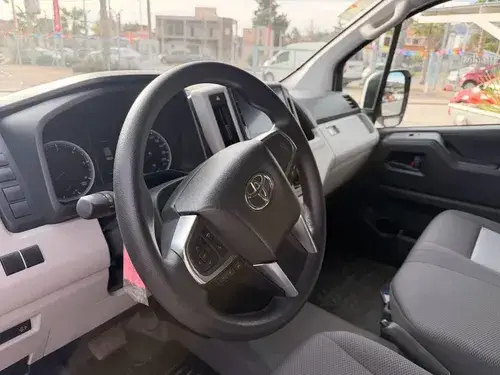 Toyota Hiace 2.8 Furgon L2h2 2023