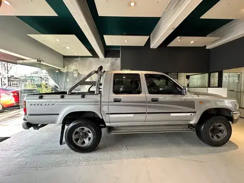 Toyota Hilux 3.0 CD 4x2 2004