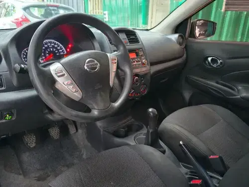 Nissan Versa VERSA SENSE MT PURE DRIVE 1.6 16V 2015