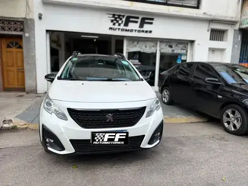 Peugeot 2008 1.6 Feline Tip 2020