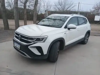 Volkswagen Taos HIGLINE 250 TSI AT 2021