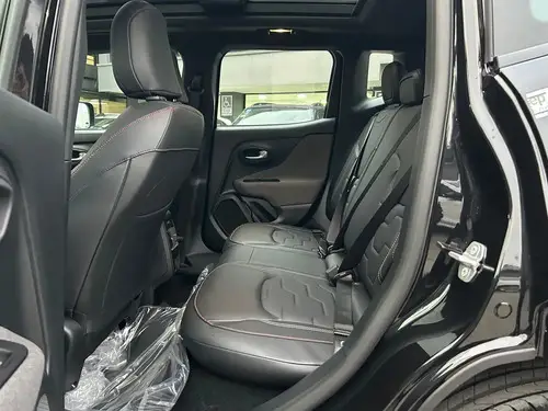 Jeep Renegade 1.3T Sahara At6 Fwd 2026