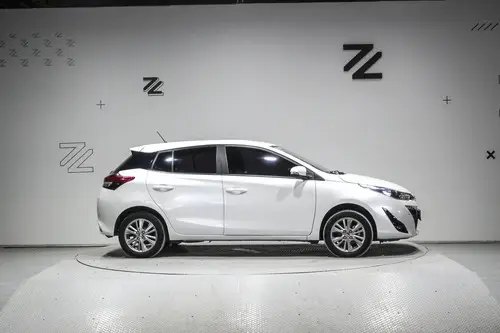 Toyota Yaris 1.5 107cv Xls Cvt 2020