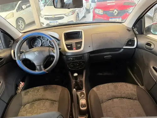 Peugeot 207 1.4 Xs 2011