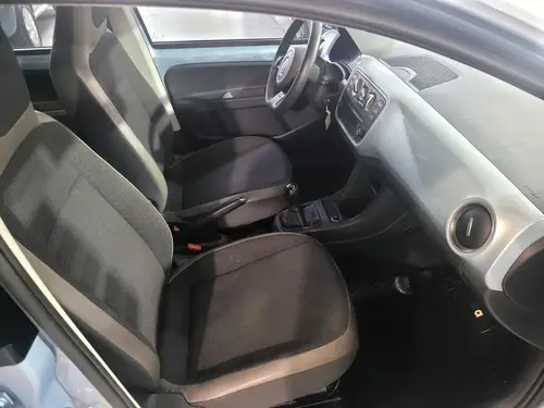 Volkswagen Up! 1.0 Move Up! 75cv 5 p 2015
