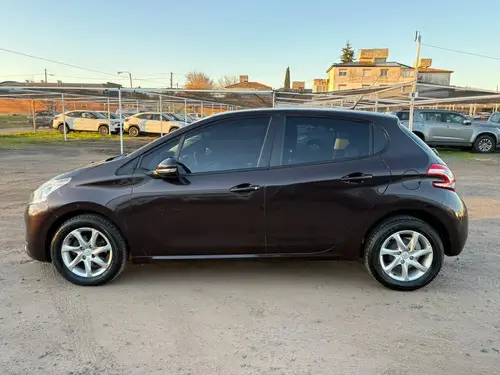 Peugeot 208 ALLURE 1.5 N TOUCHSCREEN 2013