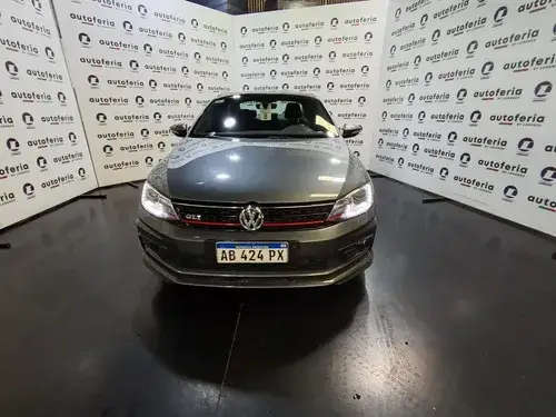 Volkswagen Vento 2.0 T SI GLI NAV L16 2017