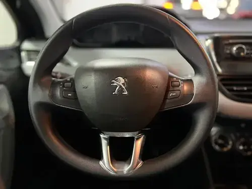 Peugeot 208 1.5 Allure 2015