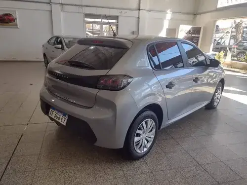 Peugeot 208 1.2 Like L20 2022