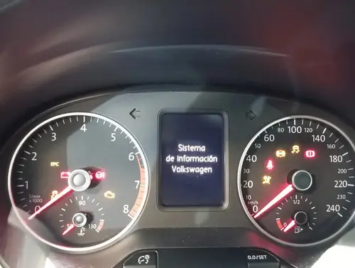 Volkswagen Suran 1.6 Highline L/15 2019