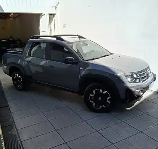 Renault Oroch 1.3 Tce 163 Iconic Cvt 2wd 2023