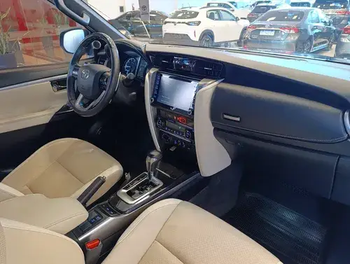 Toyota SW4 2.8 Tdi Diamond 4X4 7As 6At 2022