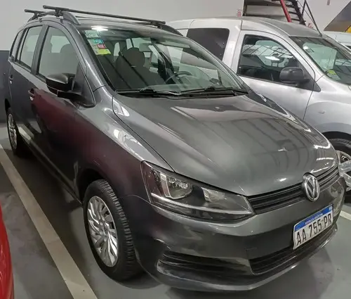 Volkswagen Suran 1.6 Comfortline 101cv 2016