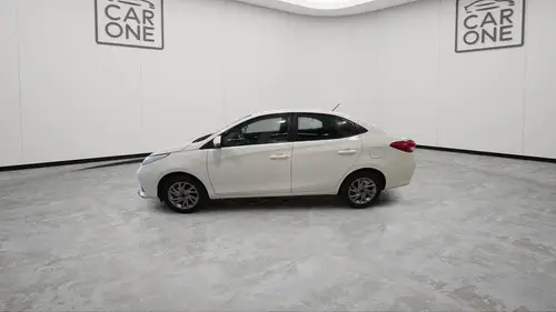 Toyota Yaris 1.5 XLS CVT 4P 2024