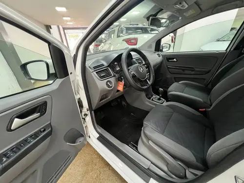 Volkswagen Suran 1.6 Imotion Highline 2015